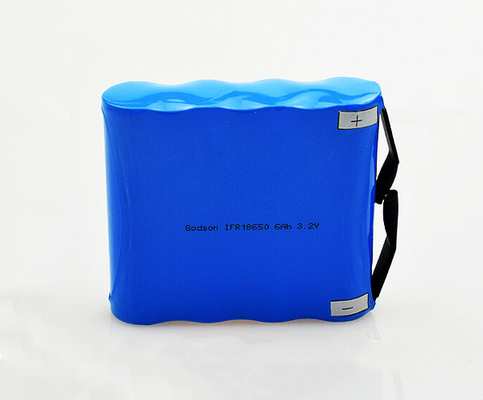 Licht-Batterie-Satz schreiben des Ausgangs-18650 LiFePO4 nebeneinander Zellen 3.2V 6000mAh
